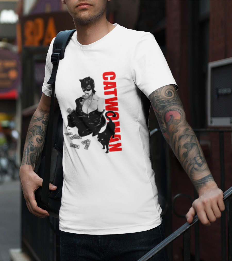 Catwoman Cartoon Noir With Money And Black Cat T-Shirt