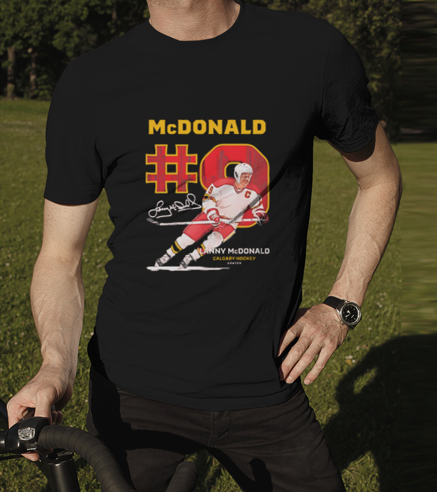 Lanny McDonald #9 Calgary Flames NHL Hockey Throwback Vintage Signature T-Shirt