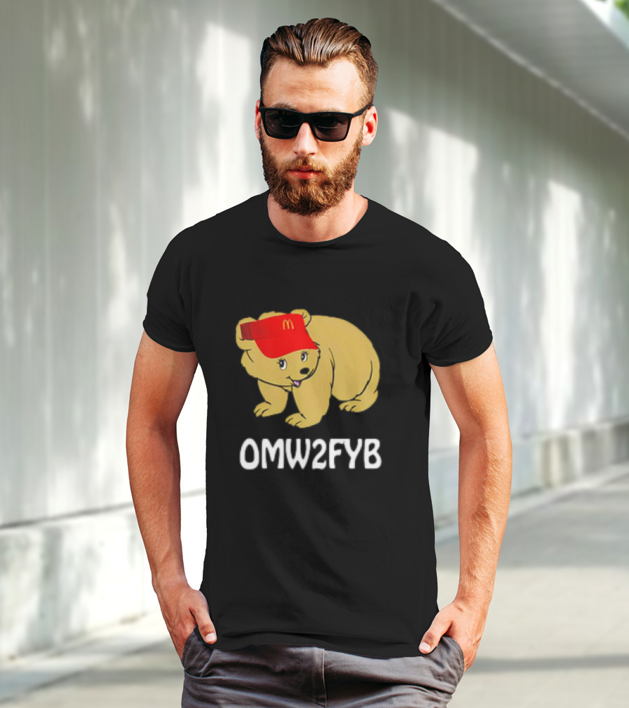 OMW2FYB Bear In Fast Food Cap T-Shirt