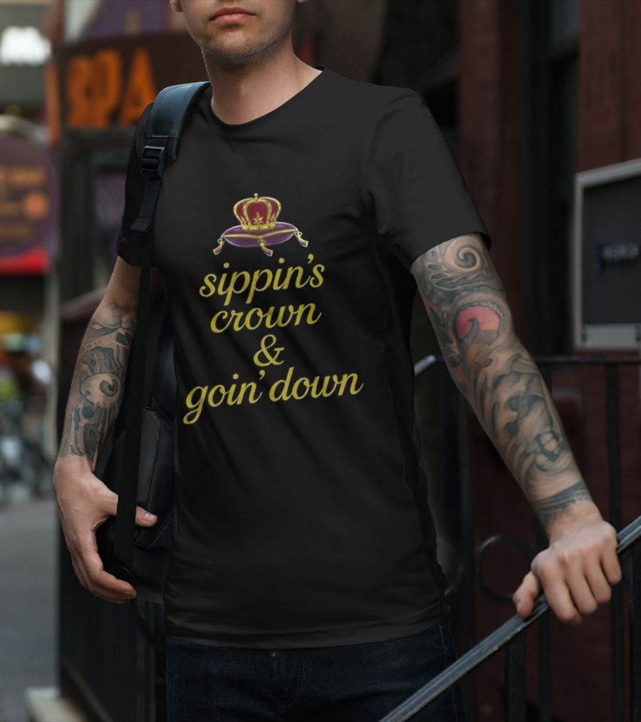 Crown Royal Sippin’ Crown And Goin’ Down Red Velvet Crown Graphic T-Shirt