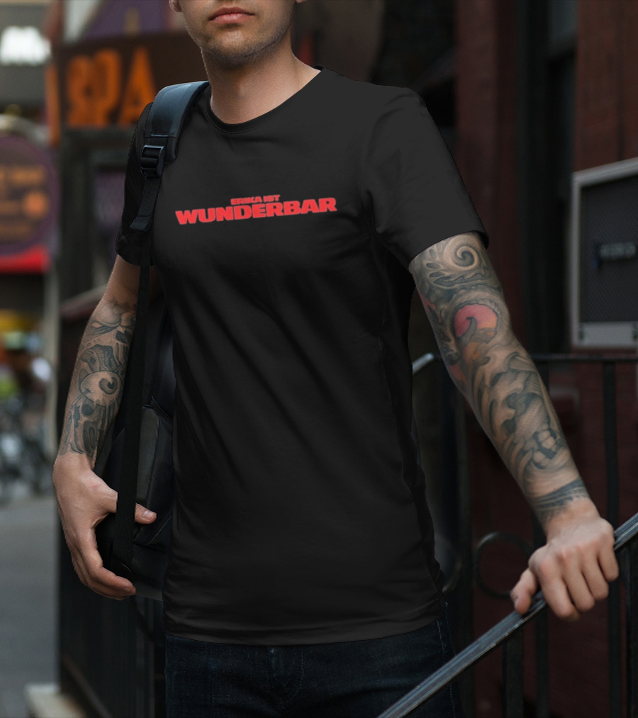 Erika Vikman Erika Ist Wunderbar Bold Red Statement T-Shirt