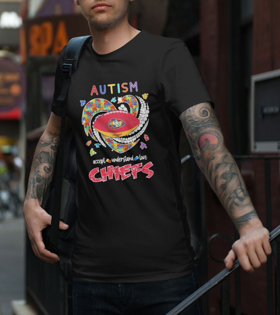 Autism Accept Understand Love Kansas City Chiefs Puzzle Heart T-Shirt