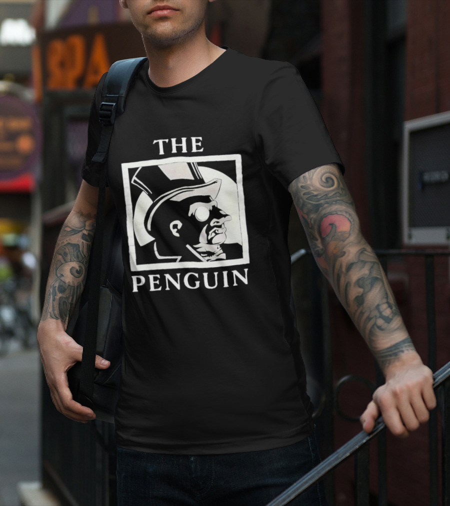 Batman Returns The Penguin Villain Silhouette Art T-Shirt