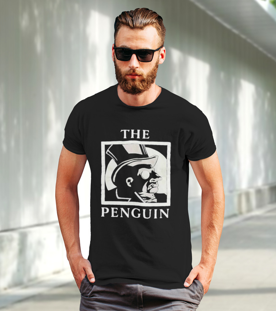 Batman Returns The Penguin Villain Silhouette Art T-Shirt