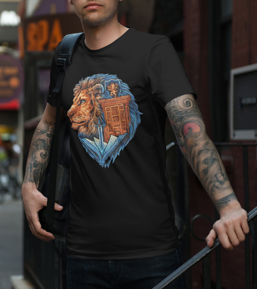 C.S. Lewis’ The Chronicles Of Narnia The Lion The Witch And The Wardrobe Love And Fantasy T-Shirt