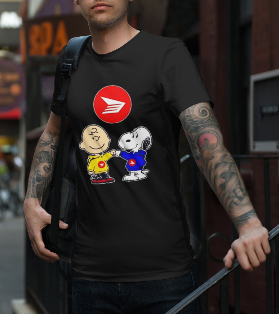 Canada Post Charlie Brown And Snoopy T-Shirt