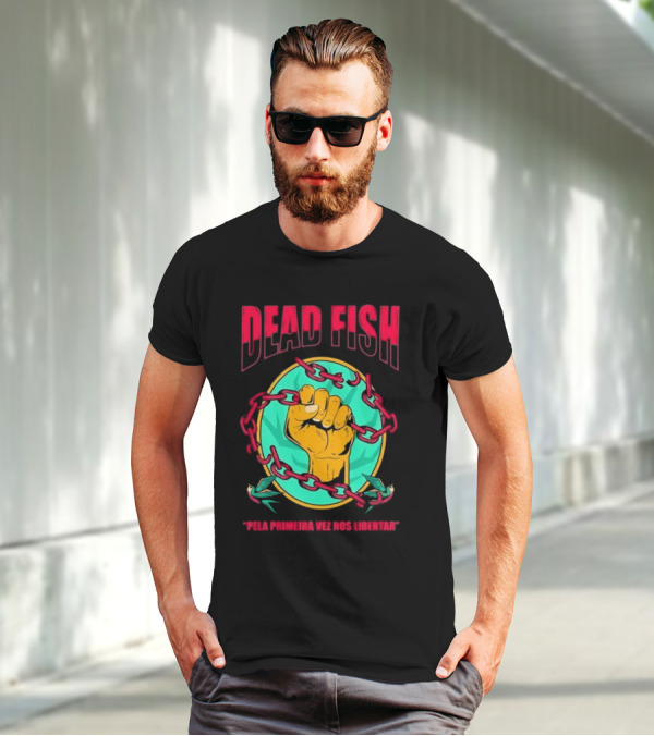 Dead Fish Pela Primeira Vez Nos Libartar T-Shirt