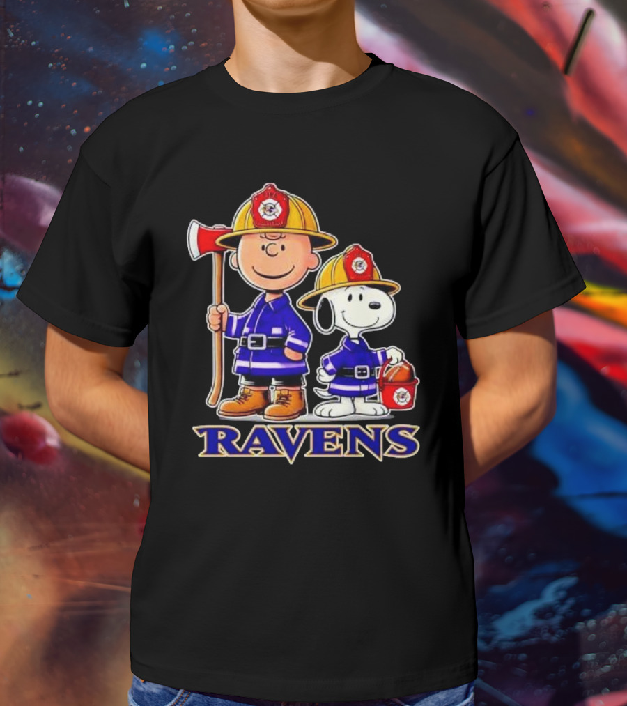 Firefighter Charlie Brown And Snoopy Baltimore Ravens T-Shirt