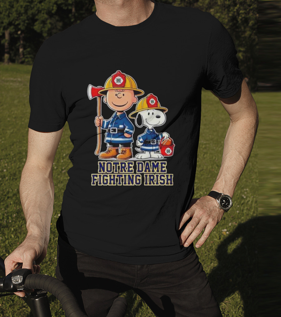 Firefighter Charlie Brown And Snoopy Notre Dame Fighting Irish T-Shirt