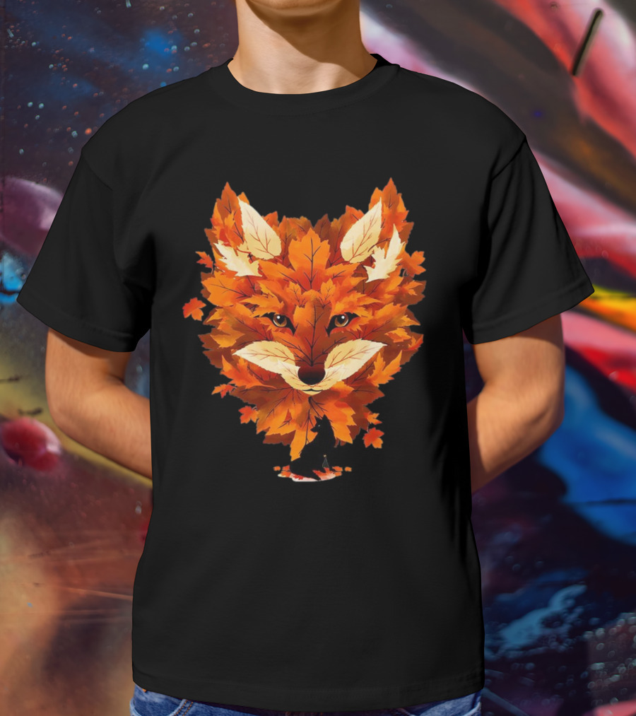 Red Fox Face With Autumn Leaves T-Shirt