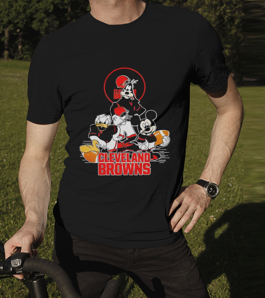 Cleveland Browns NFL Mickey Mouse Donald Duck Goofy Football Team T-Shirt