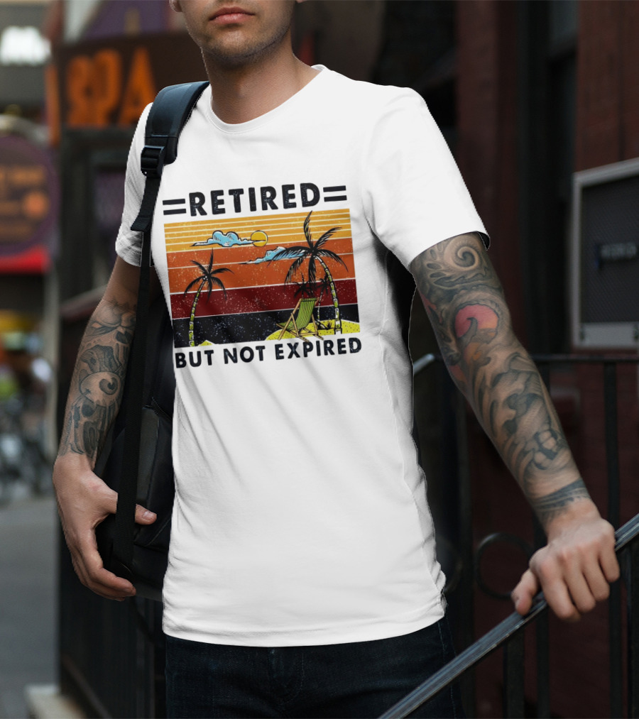 Retired But Not Expired Beach Vintage Sunset Palm Trees Chair Retro T-Shirt
