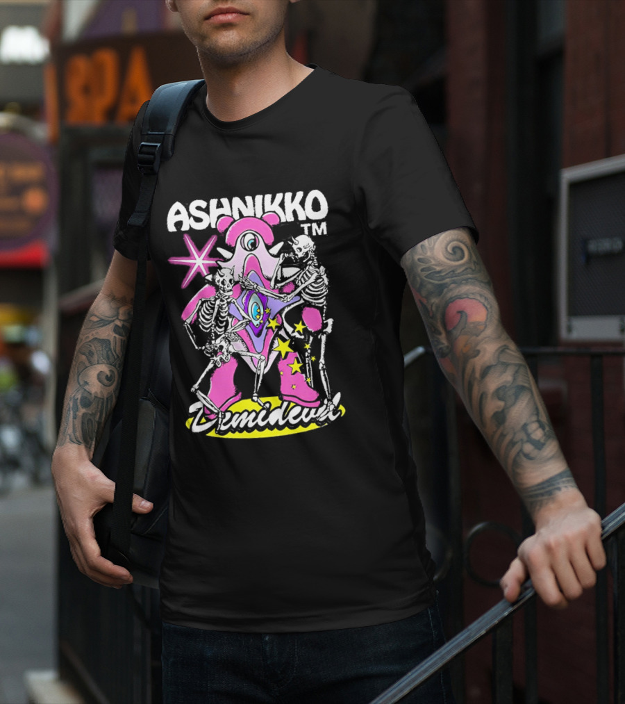 Ashnikko Demidevil Skeleton Starry Eyeball Creature With Skeletons T-Shirt