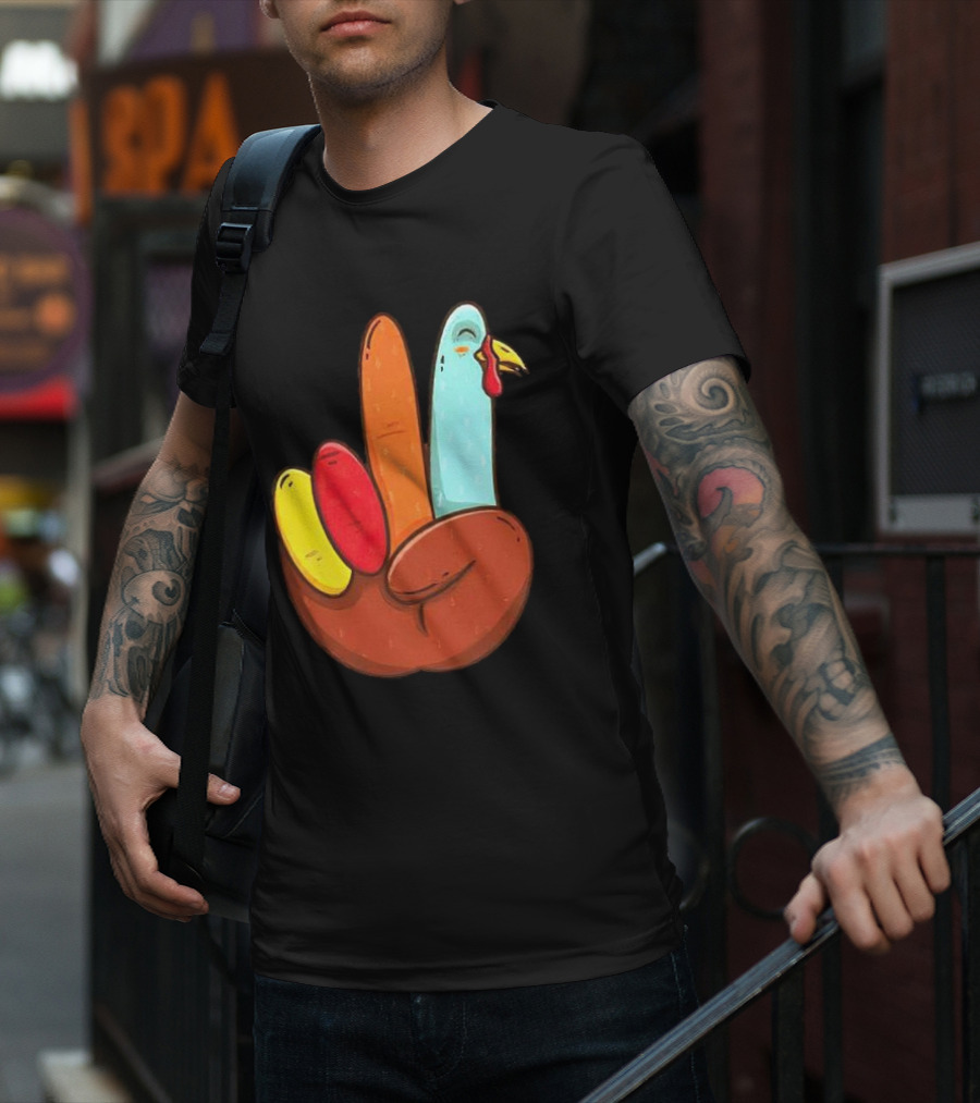 Peace For Turkeys Hand Gesture Turkey Pardon Humor T-Shirt