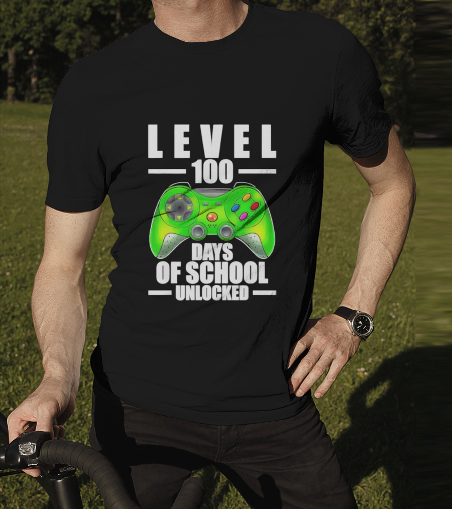 LEVEL 100 DAYS OF SCHOOL UNLOCKED GAMING CONTROLLER T-Shirt