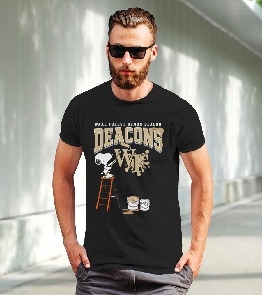Wake Forest Demon Deacons Snoopy Painting Team Spirit T-Shirt