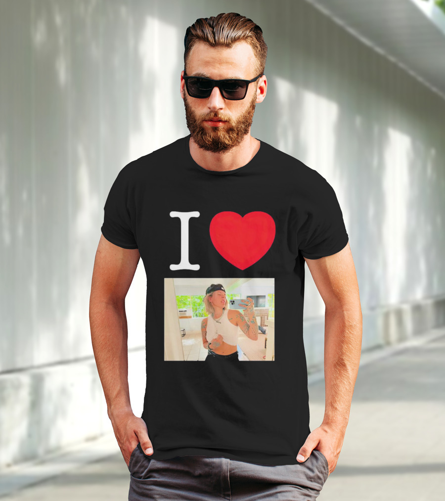 I Love Lauren Sanderson Tattooed White Crop Top Mirror Selfie Image T-Shirt