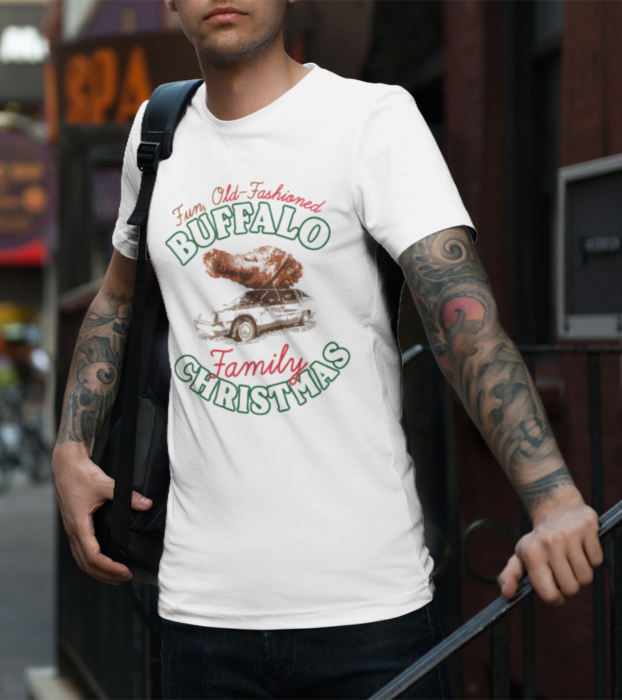 Buffalo Family Christmas Fun Old-Fashioned Car With Tree T-Shirt