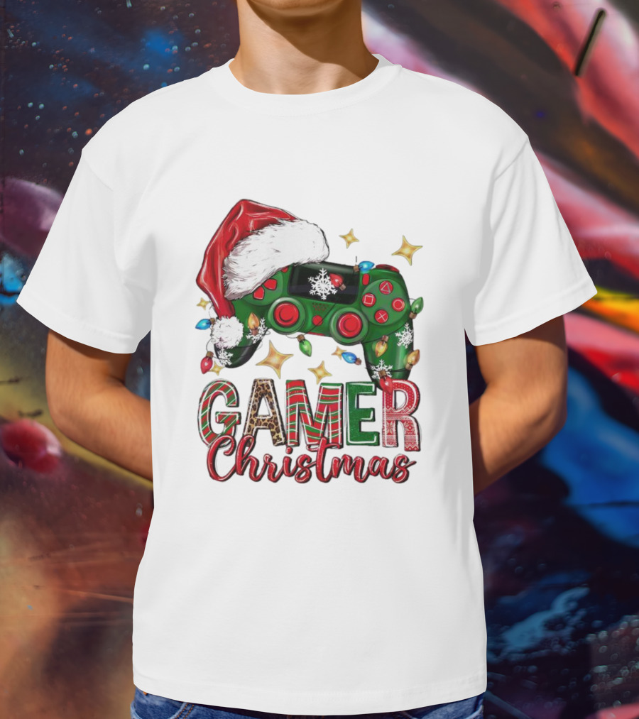 Gamer Christmas Santa Hat Game Controller Holiday Lights T-Shirt