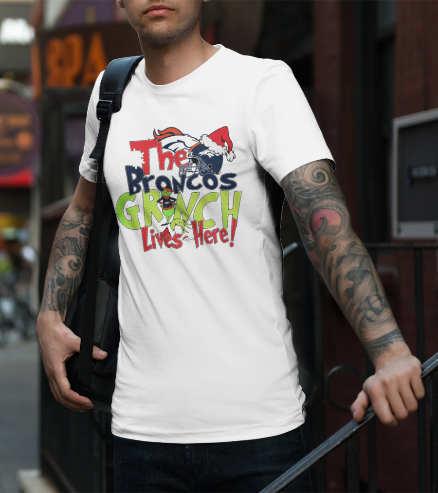 The Broncos Grinch Lives Here Christmas Denver Broncos Santa Hat Helmet T-Shirt