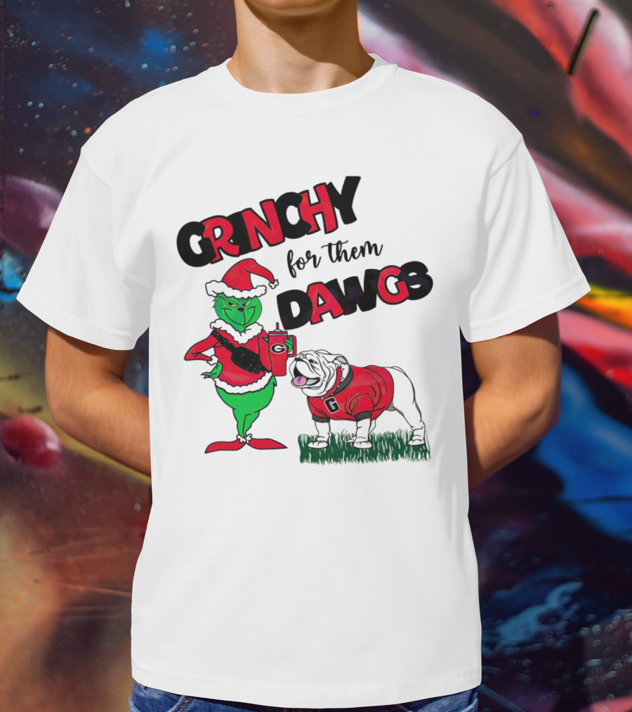 Grinchy For Them Dawgs Georgia Bulldogs Football Christmas Grinch Holding Drink And Bulldog Wearing Red T-Shirt