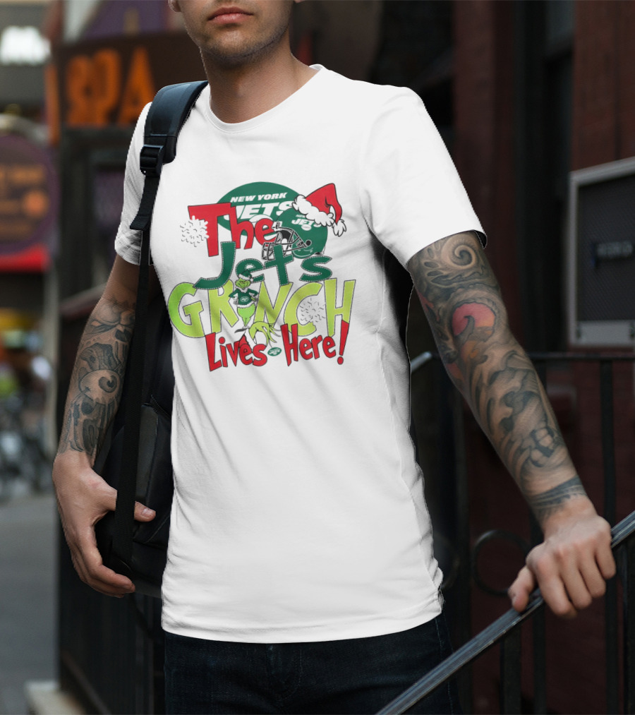 The New York Jets Grinch Lives Here Christmas Festive T-Shirt