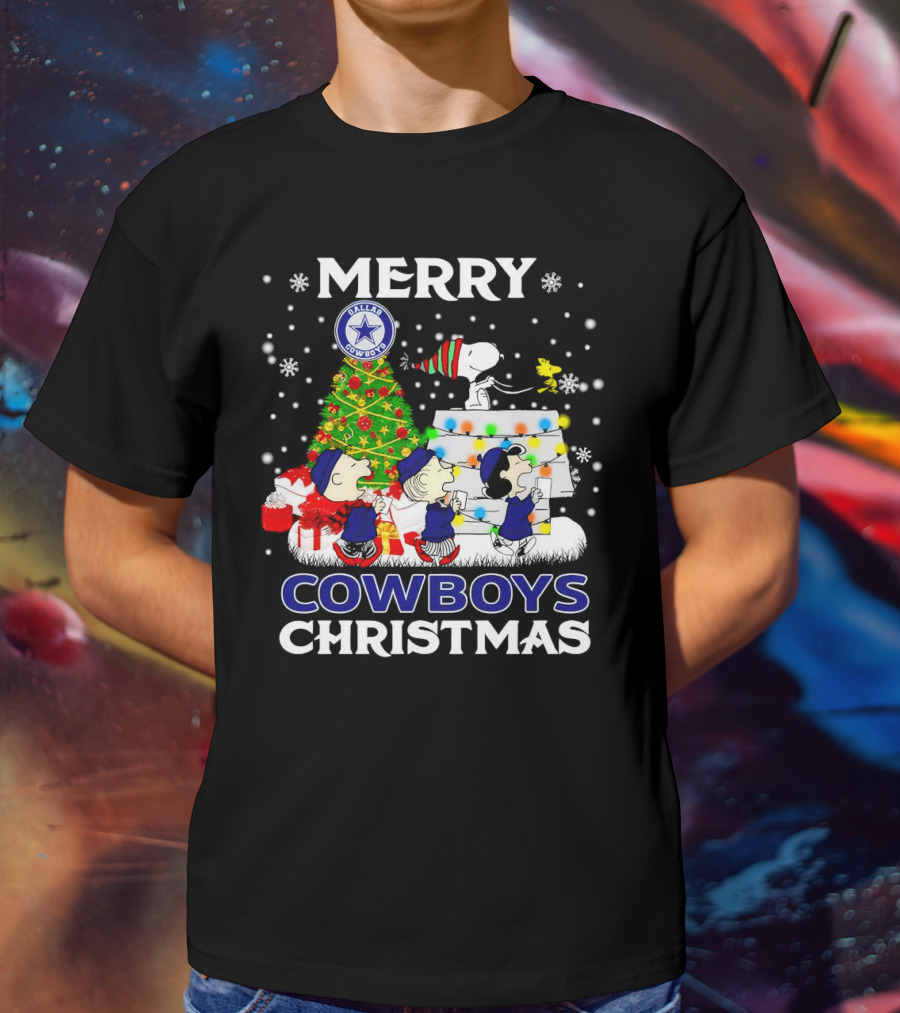 Merry Dallas Cowboys Peanuts Characters Christmas T-Shirt