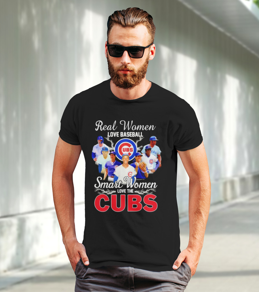 Real Women Love Baseball Smart Women Love The Chicago Cubs With Iconic Cubs Players T-Shirt