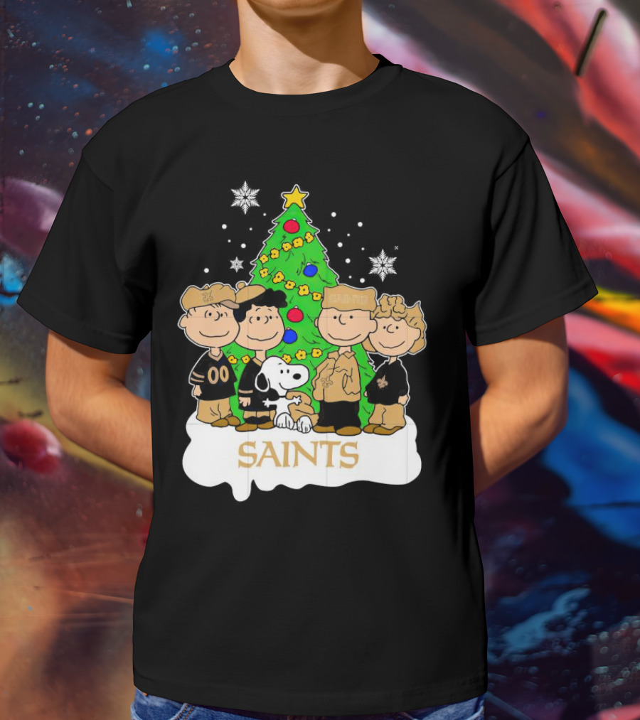 Peanuts Christmas New Orleans Saints Characters With Tree T-Shirt