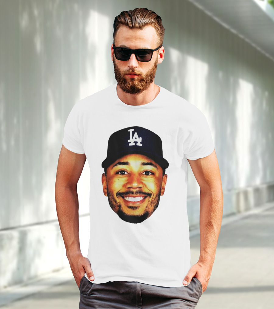 Mookie Betts Los Angeles Dodgers LA Cap Big Face T-Shirt