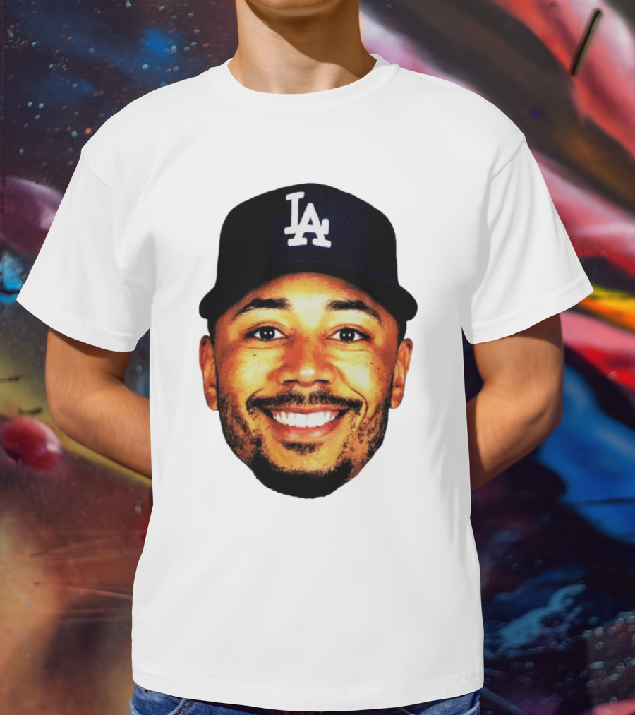 Mookie Betts Los Angeles Dodgers LA Cap Big Face T-Shirt
