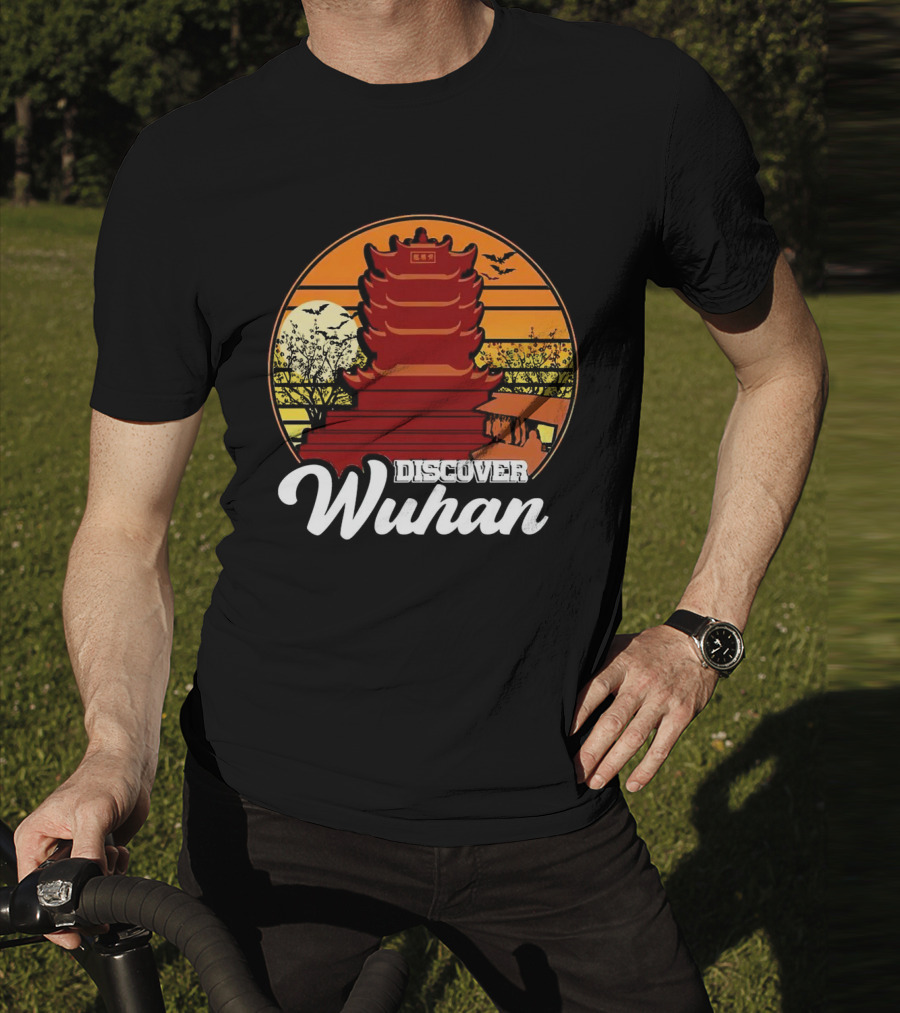 Discover Wuhan Pagoda Vintage Sunset Scene T-Shirt