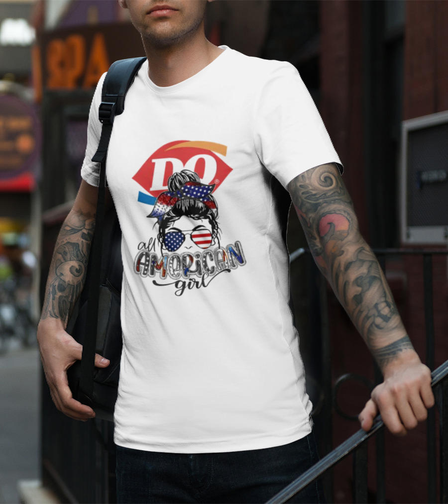 Dairy Queen All American Girl Messy Bun Patriotic髁 T-Shirt