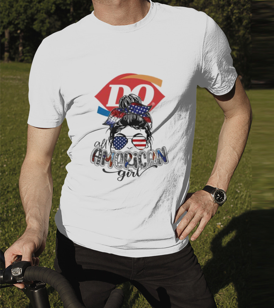 Dairy Queen All American Girl Messy Bun Patriotic髁 T-Shirt