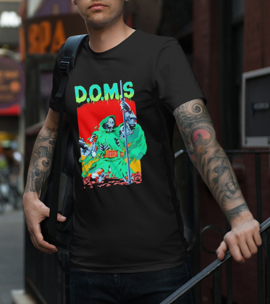 D.O.M.S Skeleton Warrior In Green Cloak Holding Staff T-Shirt