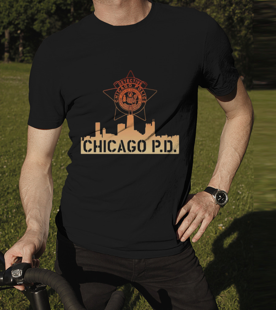 Chicago P.D. Detective Chicago Police Badge And City Skyline T-Shirt