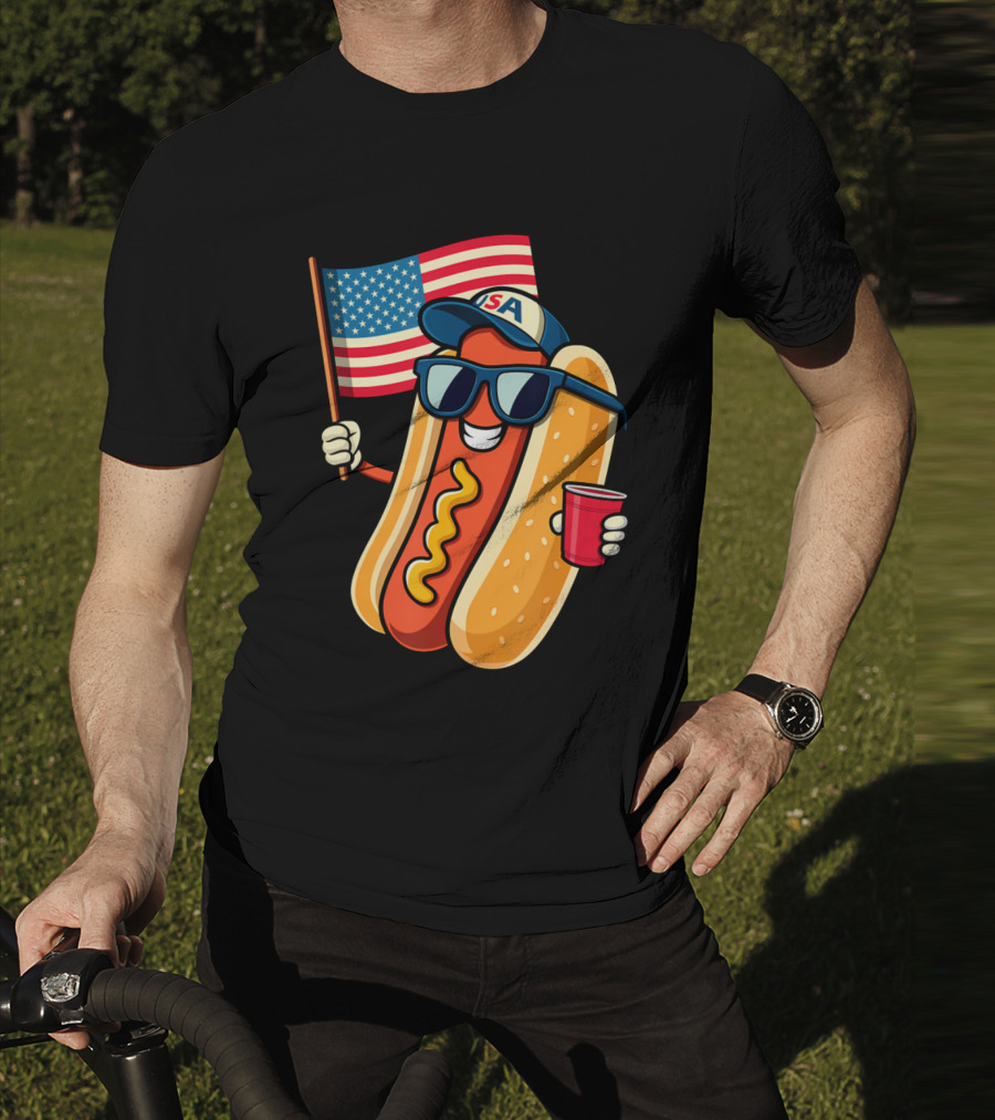 Fourth Of July USA Hotdog With American Flag And Sunglasses T-Shirt