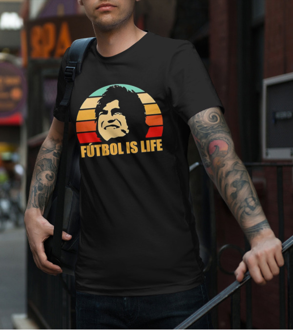Fútbol Is Life Vintage Retro Sunset T-Shirt