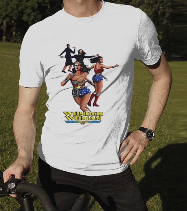 Wonder Woman Classic Logo Comic Character Poses T-Shirt