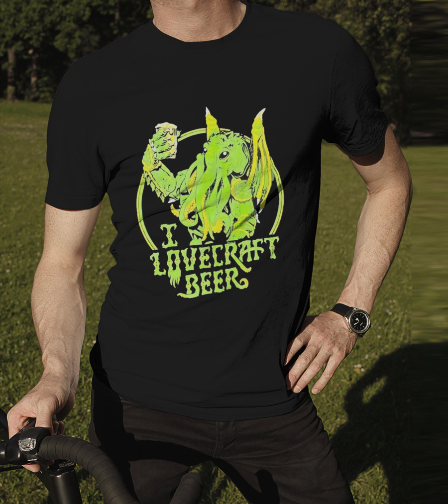Cthulhu I Love Craft Beer Green Creature Holding Mug T-Shirt
