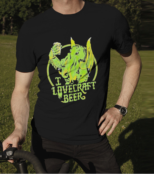 Cthulhu I Love Craft Beer Green Creature Holding Mug T-Shirt