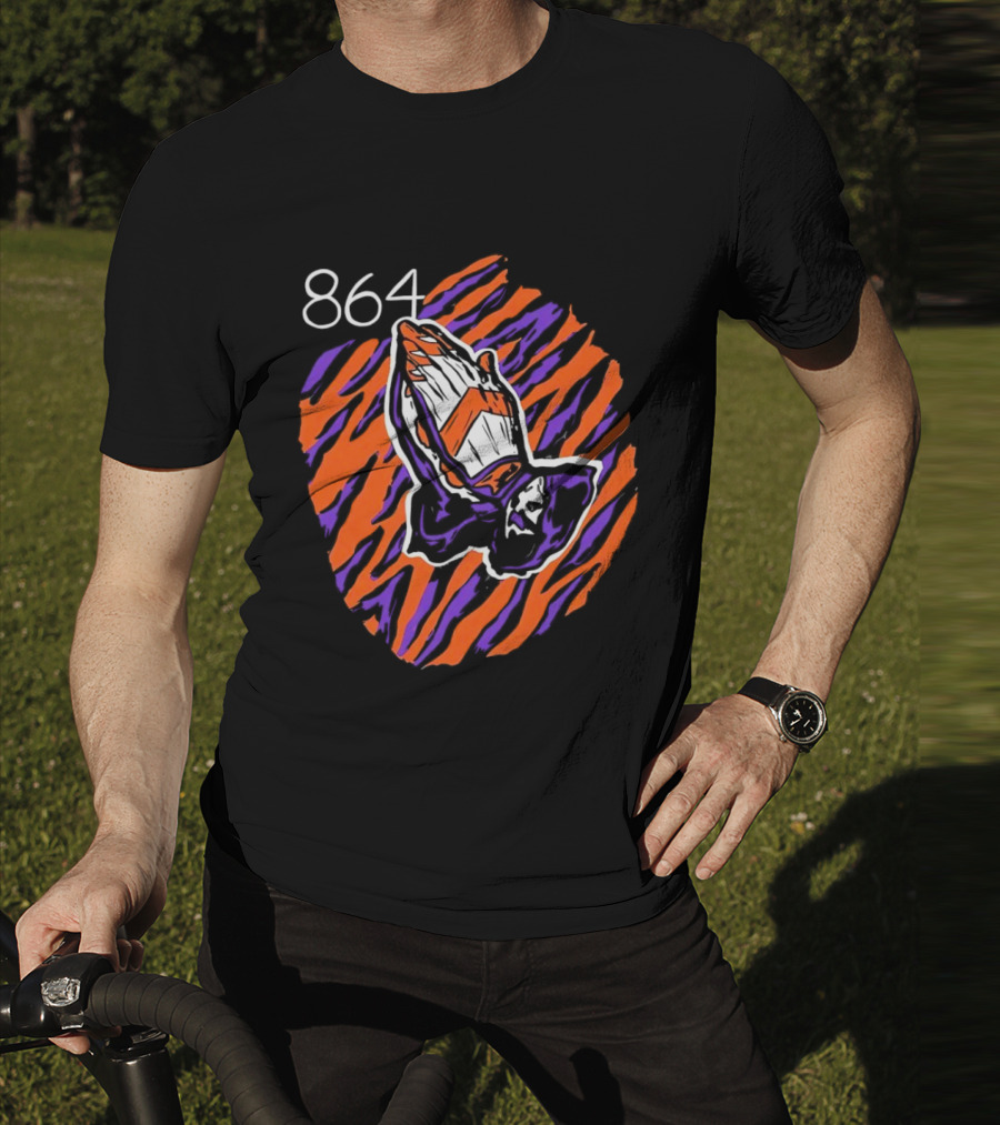 864 Clemson Tigers Praying Hands Football T-Shirt