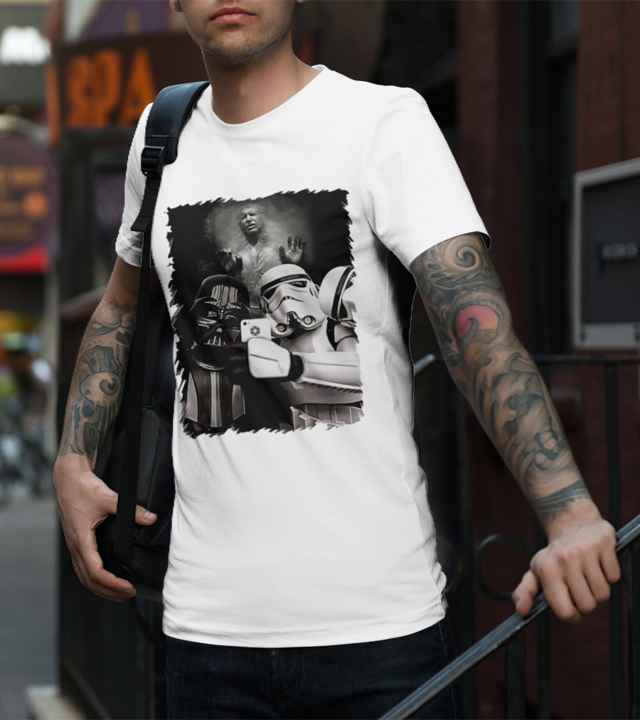 Star Wars Darth Vader And Stormtrooper Taking Selfie With Han Solo Frozen In Carbonite T-Shirt