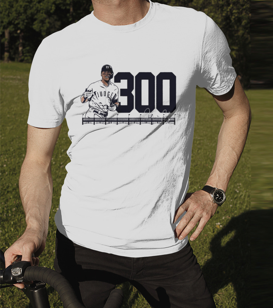 Aaron Judge 300 Career Home Runs Yankees Signature T-Shirt