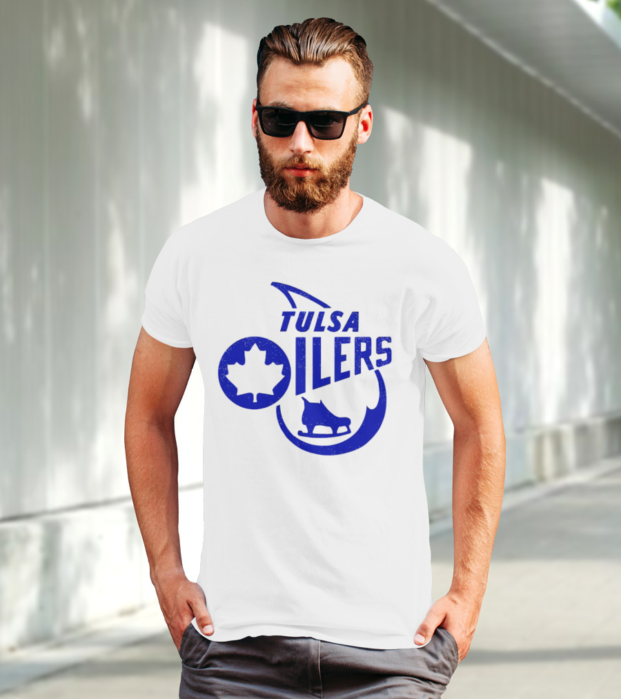 Tulsa Oilers 1982 Maple Leaf Ice Skate T-Shirt