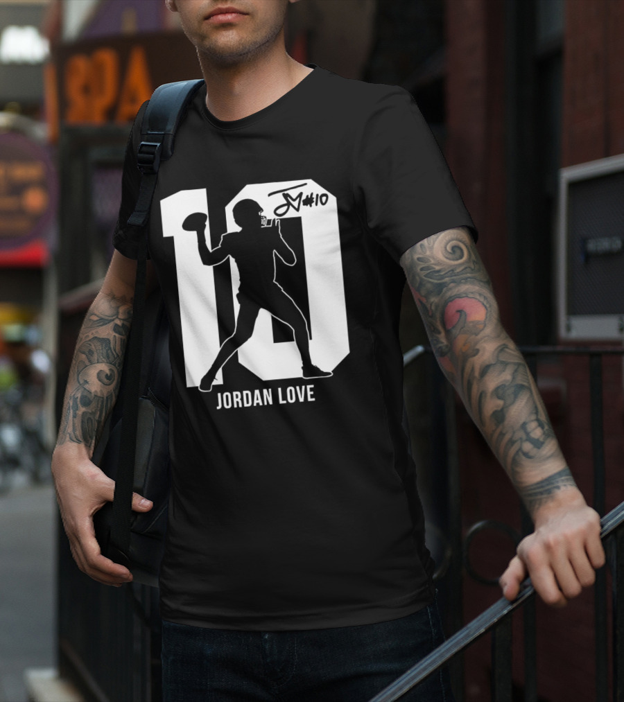 Jordan Love Green Bay Packers Number 10 Silhouette Signature T-Shirt