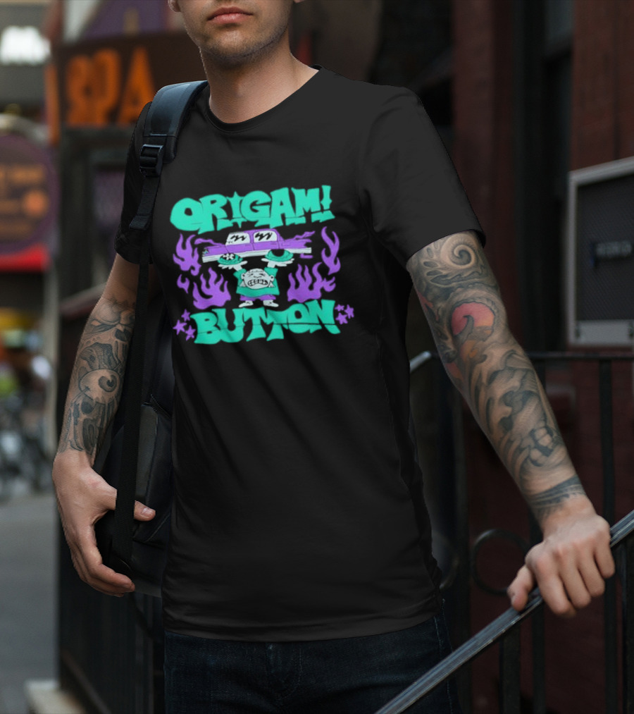 ORIGAMI BUTTON Car Guy Flame T-Shirt