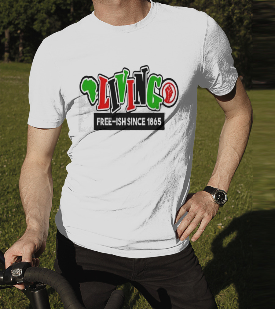 LIVING FREE-ISH SINCE 1865 AFRICA MAP SYMBOL FIST T-Shirt