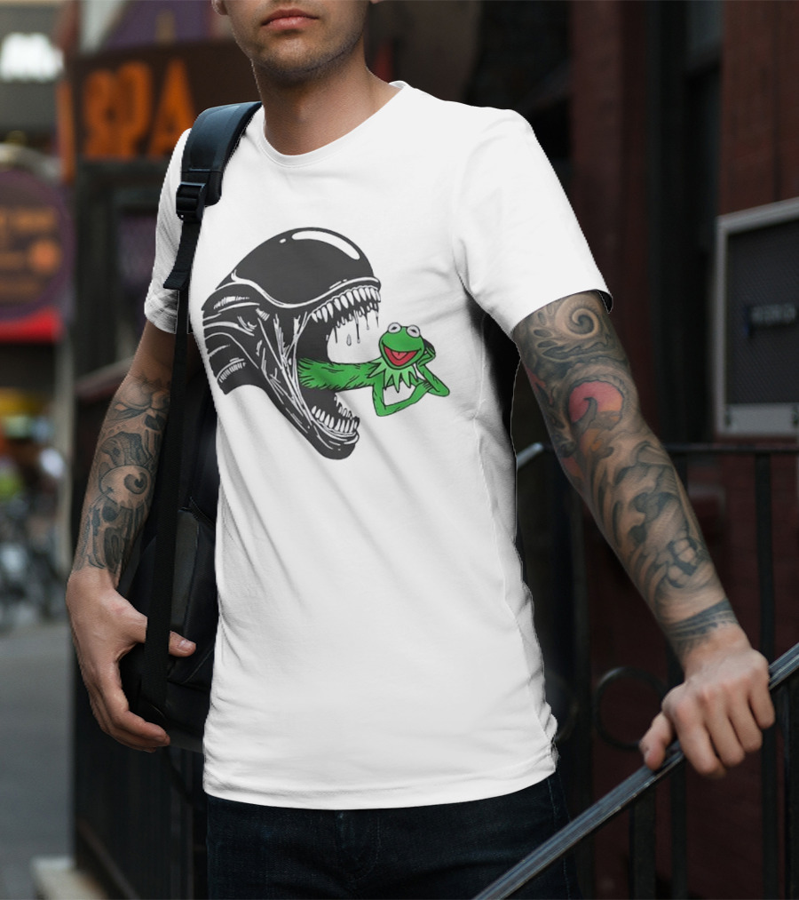 Alien Kermit Xenomorph Mashup Funny T-Shirt