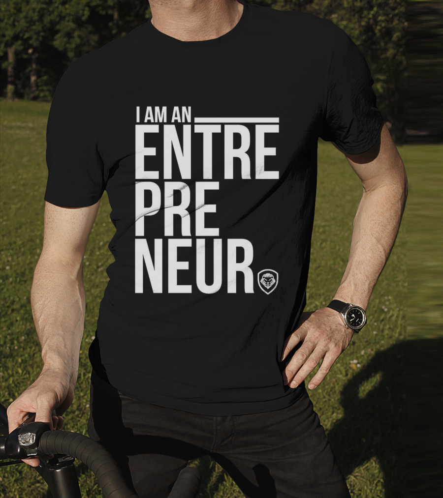 I Am An Entrepreneur Lion Shield Badge T-Shirt